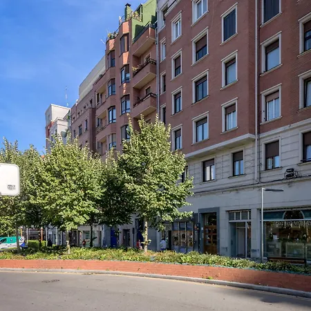 Aston Centrico Y Comodo * Більбао